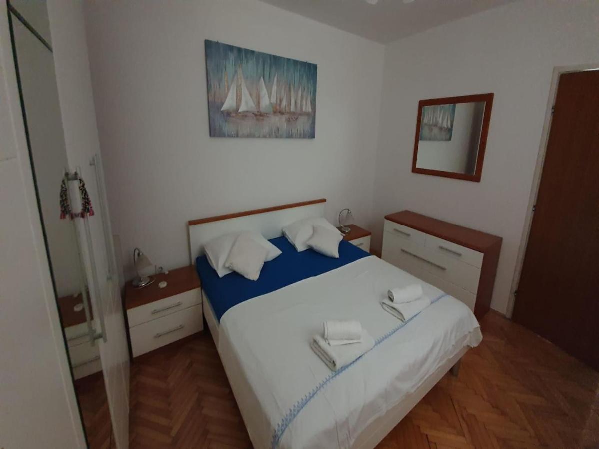 Apartment Miro Kaštela Esterno foto