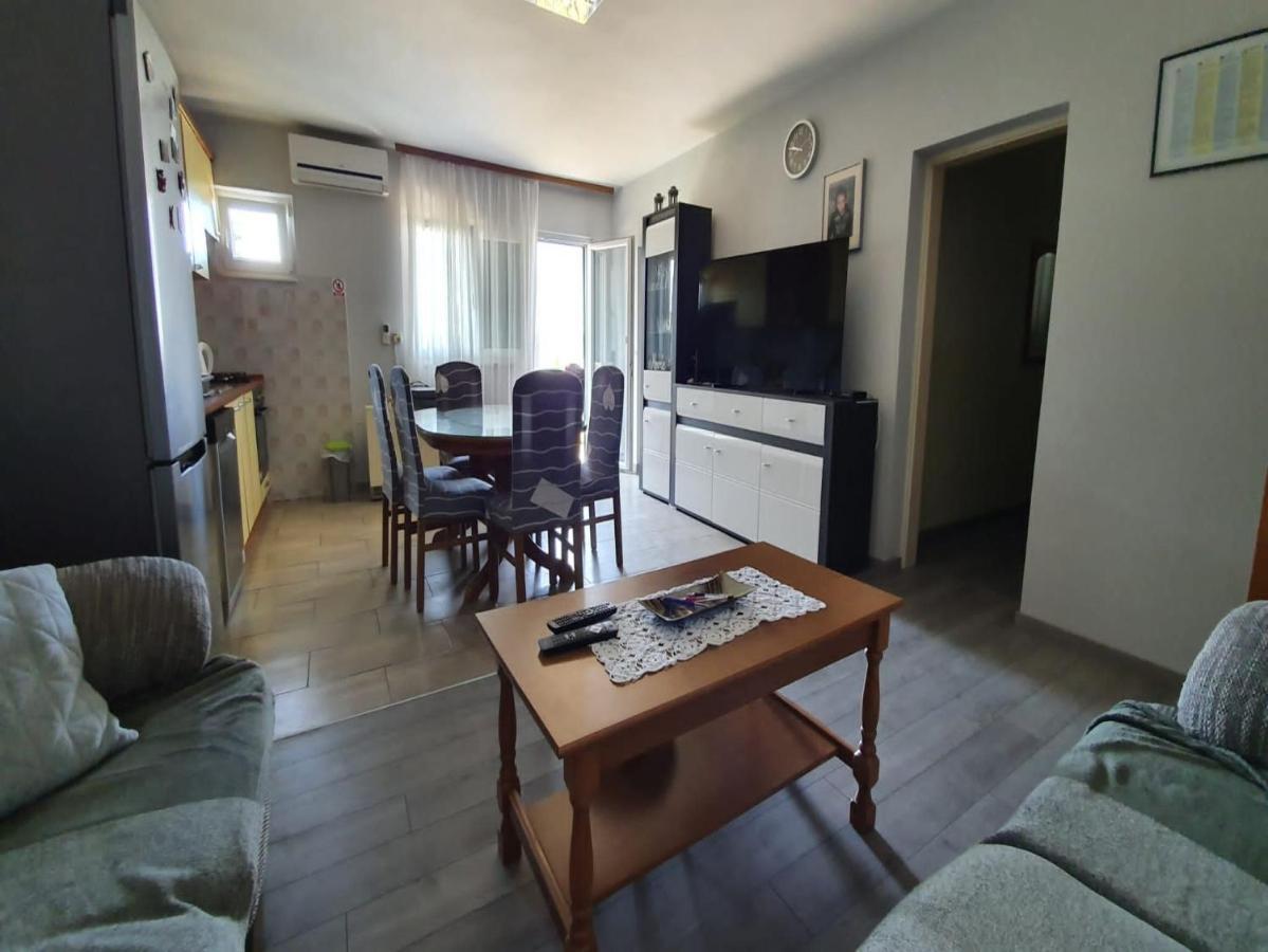 Apartment Miro Kaštela Esterno foto